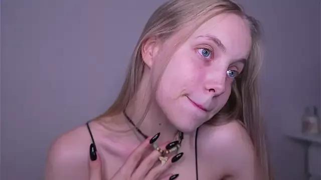 _Appr0ved_ on StripChat 