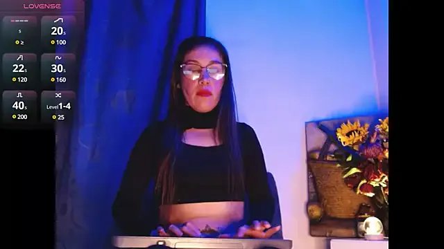 _Caroliina on StripChat