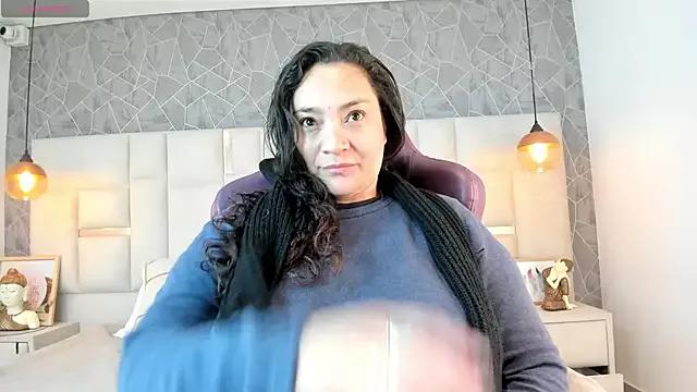 _im_alaya on StripChat 