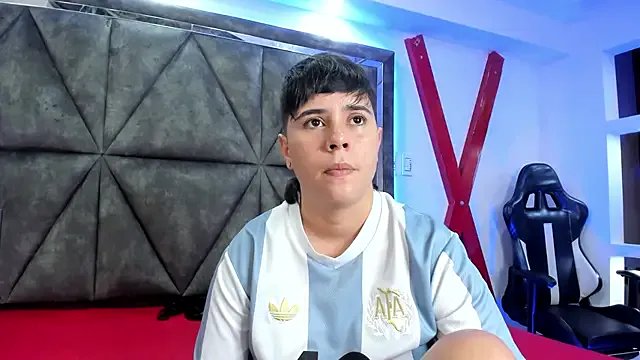 AbbySmiitth_ — Make my pussy wet, rub my clit 