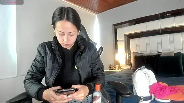Adhara7 on StripChat 