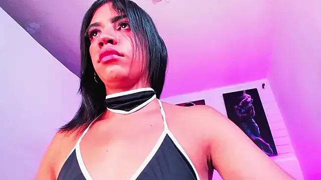 Alahia_Rodriguez on StripChat 