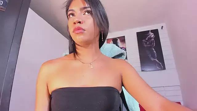 Alahia_Rodriguez on StripChat 