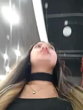 alana_69 — Show boobs + pinch nipples in mall