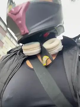 AlannaEvons on StripChat 