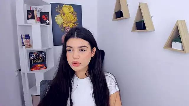 AlluringAriel on StripChat 