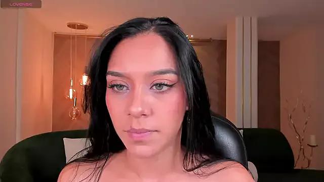 AmaliaCrus on StripChat 