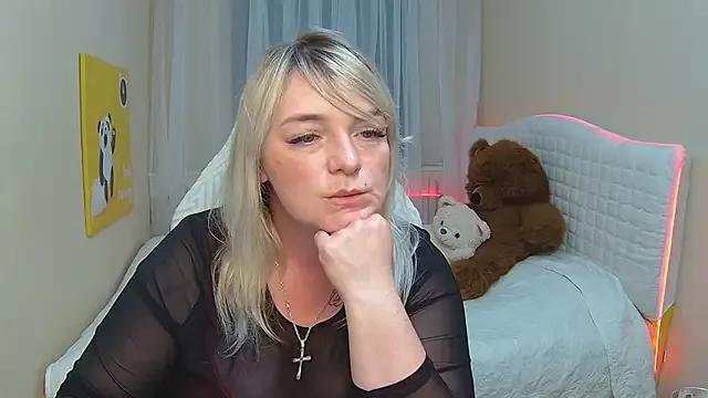 AmandaSkript on StripChat 