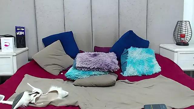 AmbarJacksonn_ on StripChat 