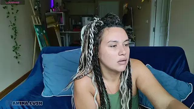 AminaCharm on StripChat