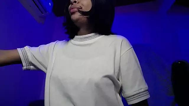 anais_tgn on StripChat 