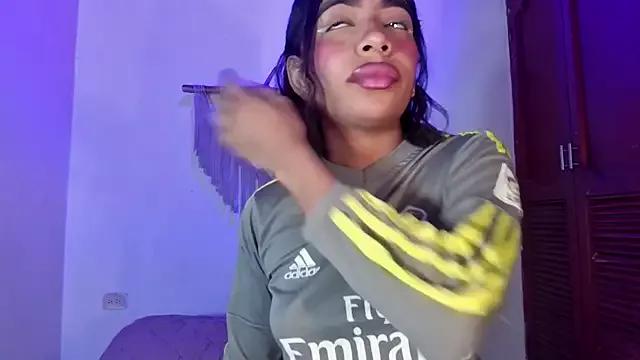 anais_tgn on StripChat 