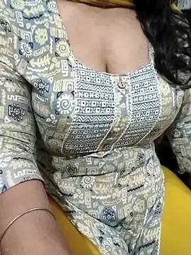 Anamika_Kapoor on StripChat 