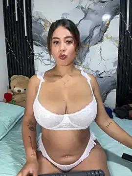 AngelinaDreams on StripChat