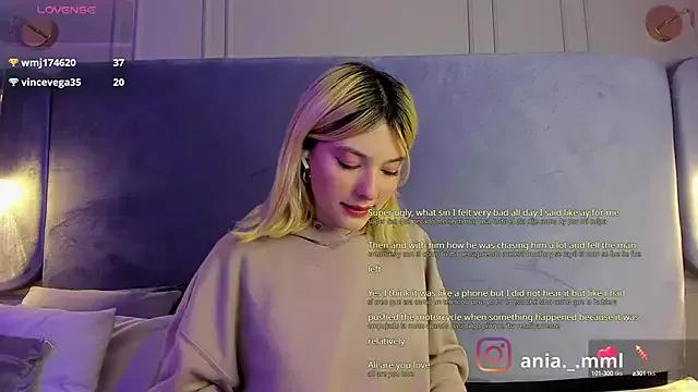 Ania_jones on StripChat 