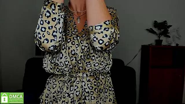 StripChat annakillianox  is Freechat  annakillianox — pinch nipples