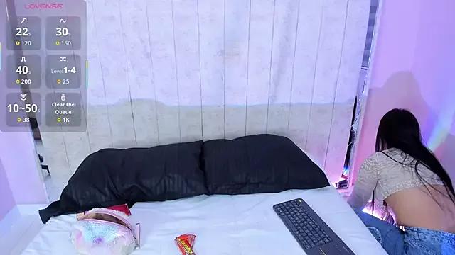 Annie9_ on StripChat 