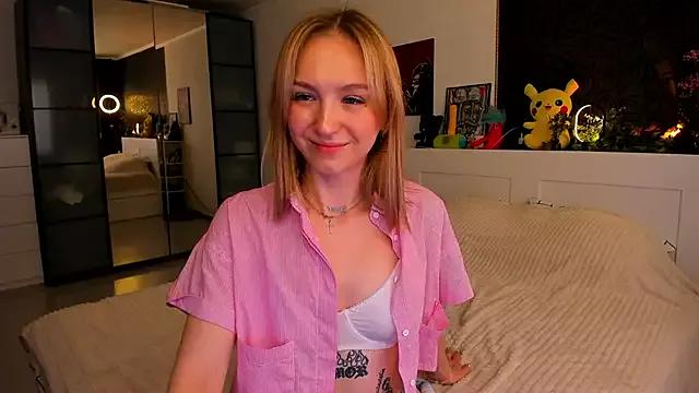 Annie_Leone on StripChat 