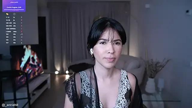 anniehillofficial on StripChat 