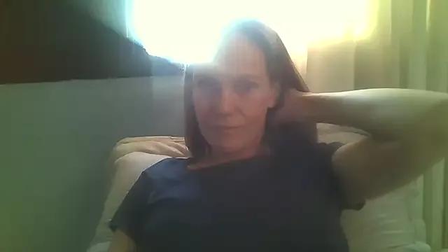 Annylove1 on StripChat 