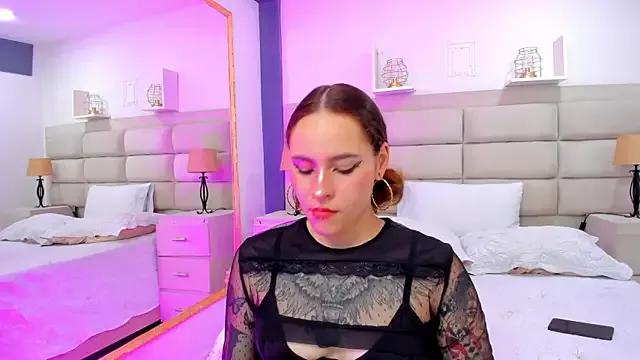 AnnyThompson_ on StripChat 