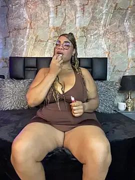 AranzalatinBlaks1 on StripChat 