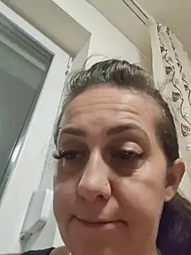 AvaDivaMilf on StripChat 