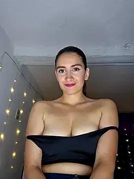 aytanna_torrez on StripChat