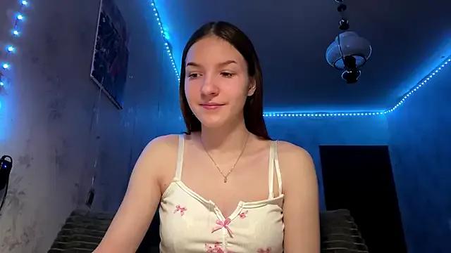 Beauty_miIa — body tour closely and suck fingers