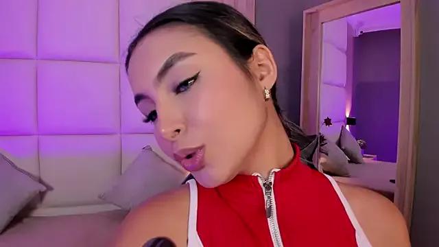 bella1207 on StripChat 