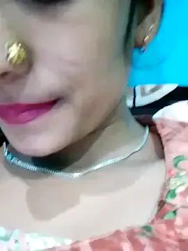 bold-couple on StripChat