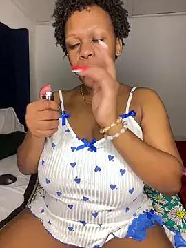 Boneca25 on StripChat