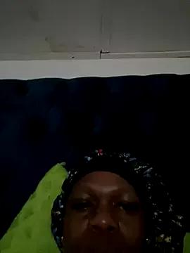 Boneca25 on StripChat