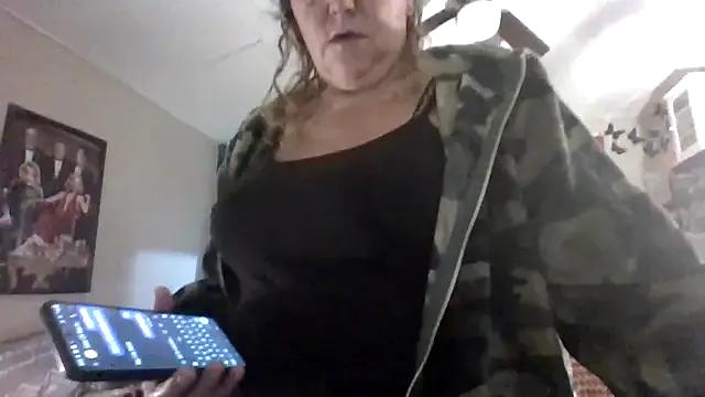 Bored_Grandma — Going home make me squirt b 4 I do