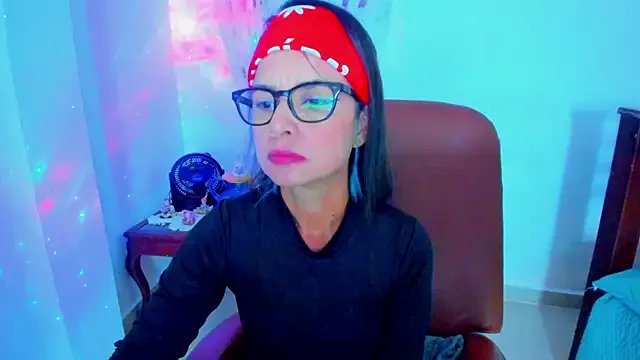 BrianaGarner on StripChat