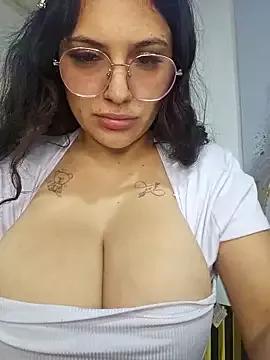 BunnyscottLux on StripChat 