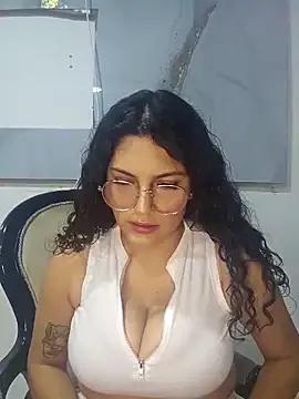 BunnyscottLux on StripChat 