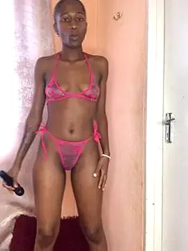Caramel102004 on StripChat