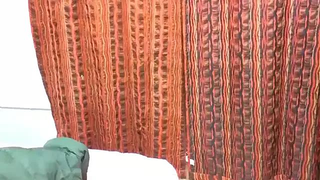 CaramelDelux27 on StripChat