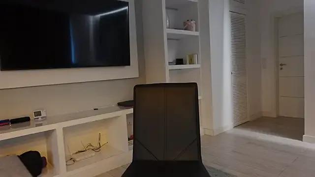 carla_italian on StripChat