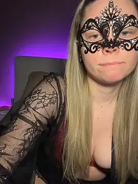 Cherrycolada on StripChat