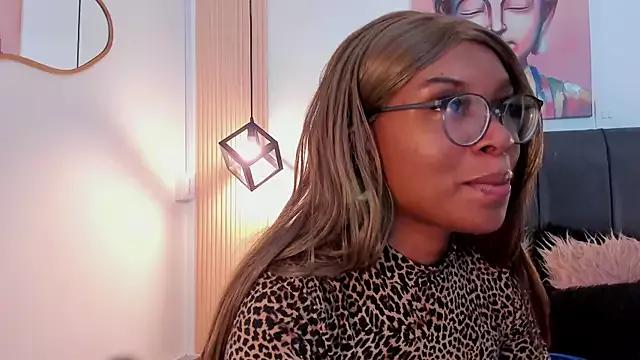 Coco_joness on StripChat 