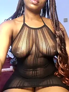 cocoluvx on StripChat 