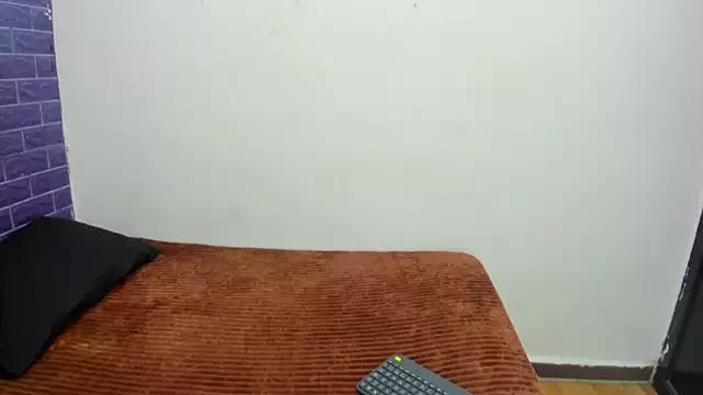 Freechat Cora_222 on StripChat