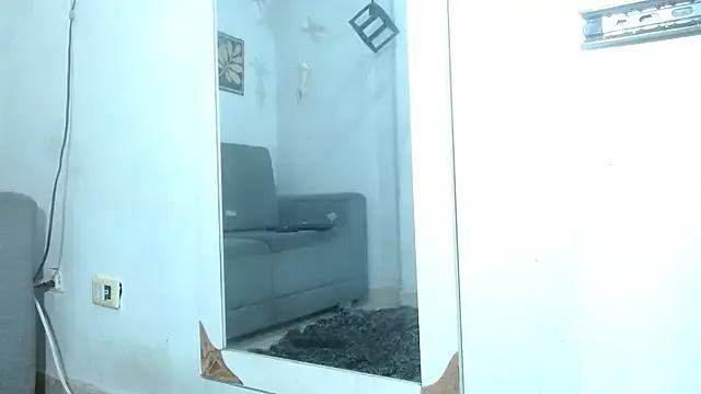 criss_zuri — masturbate with me