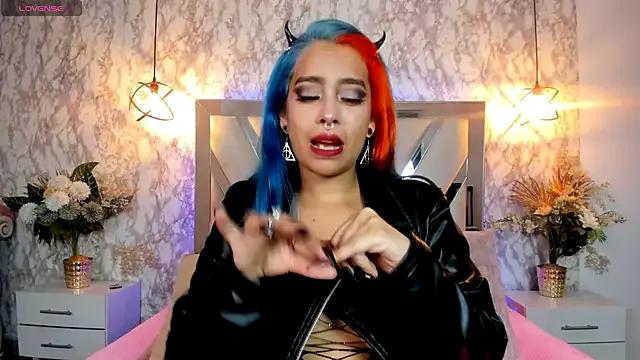 Freechat Cristall_ravven on StripChat