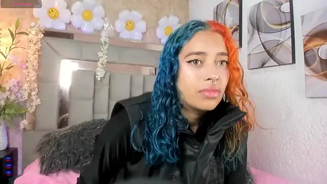 StripChat Cristall_ravven  is Freechat  Cristall_ravven — show oil in my body