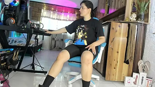 Cristina_Vanegas631 on StripChat