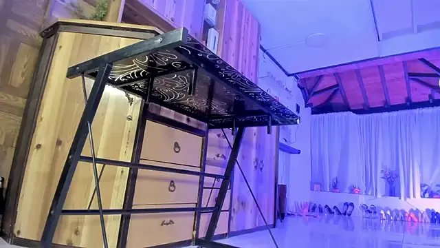 Cristina_Vanegas631 on StripChat