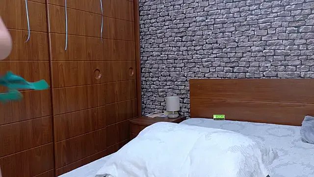 CuteBlondeMe on StripChat